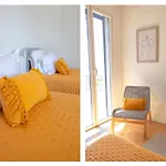 Premium Location 2br W- Pool, Gym & Balcony *